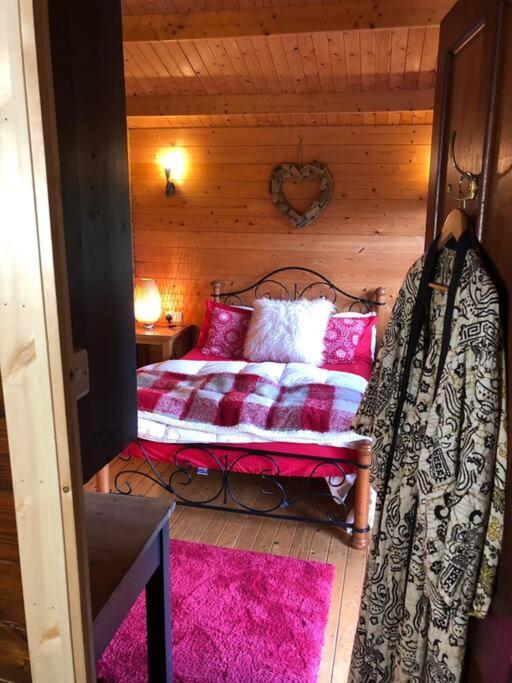 Unique Tiny House Near 3 Peaks - The Zedshed Lejlighed Bentham Eksteriør billede